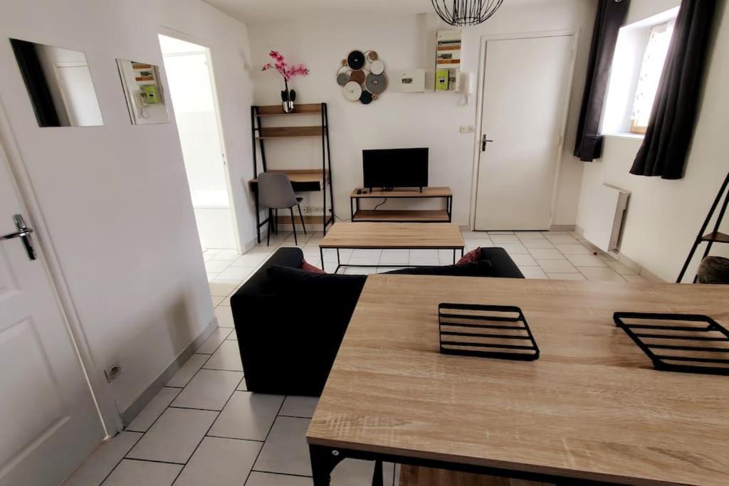 Appartement Style Industriel Au Centre De 두에 외부 사진