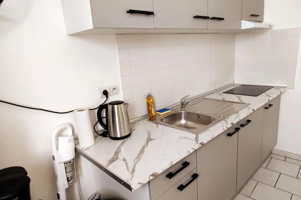 Appartement Style Industriel Au Centre De 두에 외부 사진
