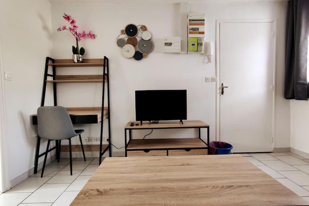 Appartement Style Industriel Au Centre De 두에 외부 사진
