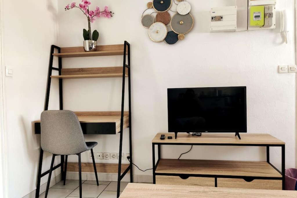 Appartement Style Industriel Au Centre De 두에 외부 사진