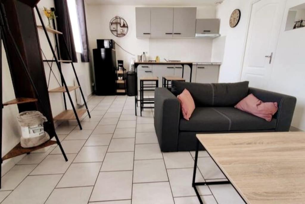 Appartement Style Industriel Au Centre De 두에 외부 사진